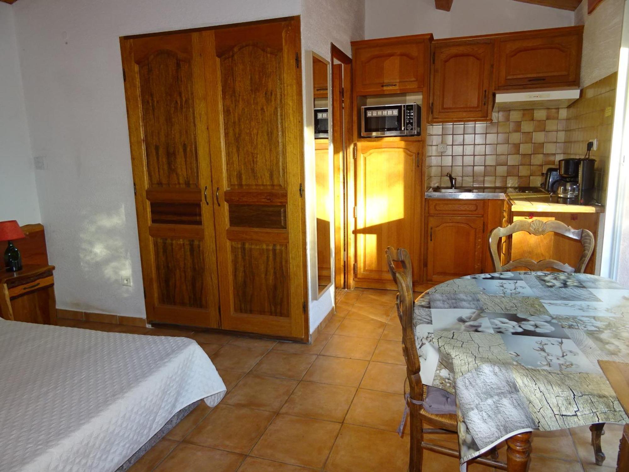 Location Villa Et Studios Рокбрюн-сюр-Аржан Екстер'єр фото