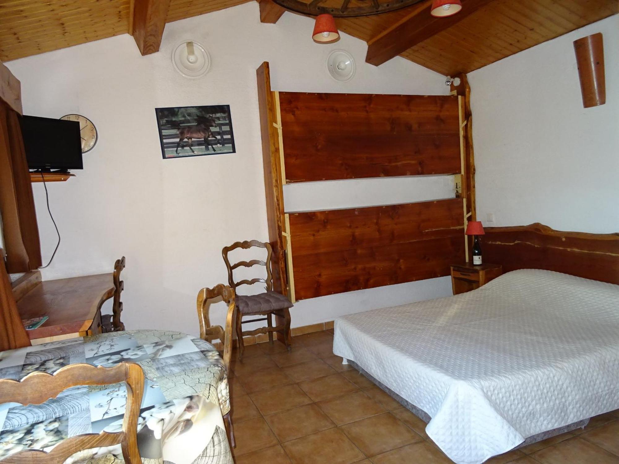 Location Villa Et Studios Рокбрюн-сюр-Аржан Екстер'єр фото