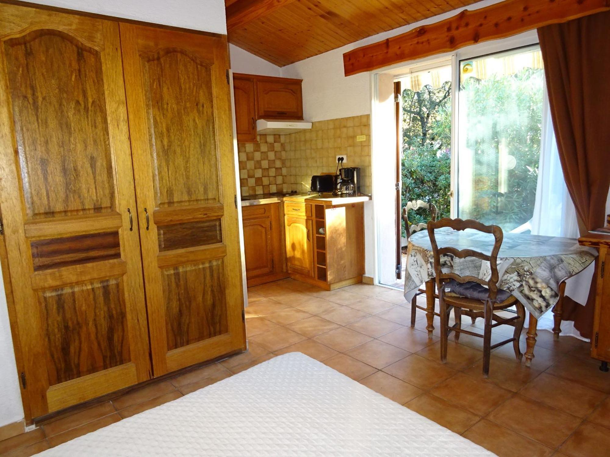Location Villa Et Studios Рокбрюн-сюр-Аржан Екстер'єр фото